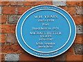 SP7006 : Yeats Blue Plaque, Thame by David Hillas