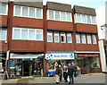 SO9670 : Primrose Hospice & Blue Cross charity shops and Denise Lesley at 125 to 129 High Street Bromsgrove by Roy Hughes