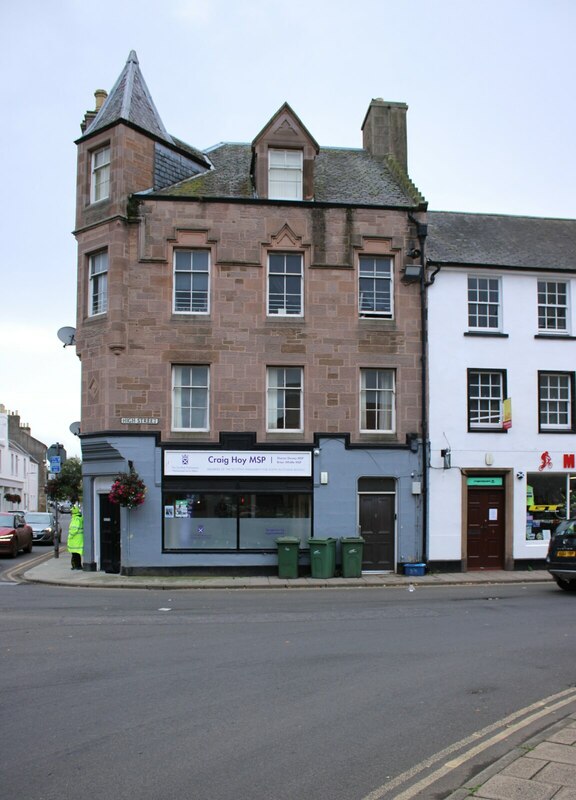 Corner property © Richard Sutcliffe :: Geograph Britain and Ireland