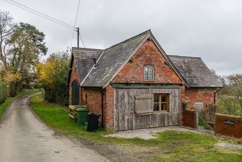 the-old-coach-house-ian-capper-geograph-britain-and-ireland