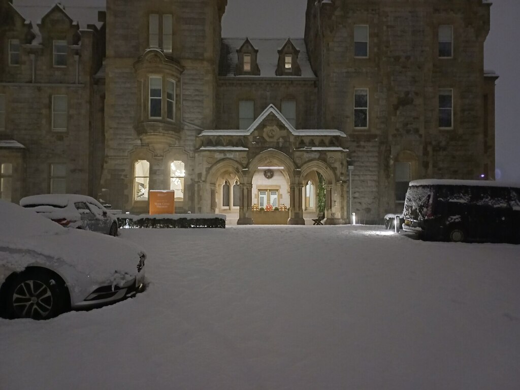 main-entrance-of-stone-cross-mansion-rich-tea-geograph-britain-and