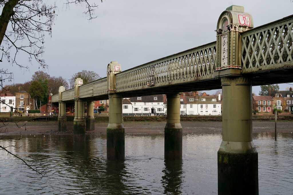 Kew Railway Bridge © Peter Trimming :: Geograph Britain and Ireland