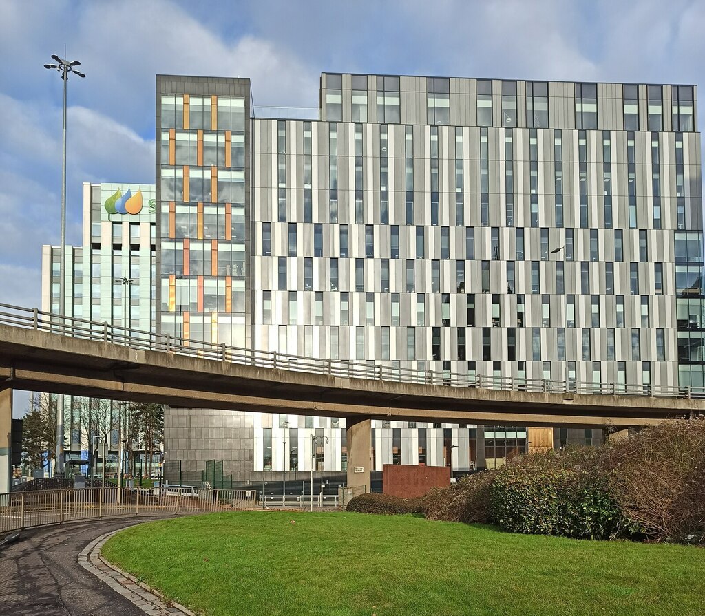 Office buildings by the M8 motorway in... © Thomas Nugent :: Geograph ...