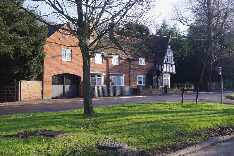 Coventry Road, Brinklow © Stephen McKay :: Geograph Britain and Ireland