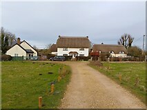 SU3940 : Test Haven, The Old Inn and Old Inn Cottage, Chilbolton by Oscar Taylor
