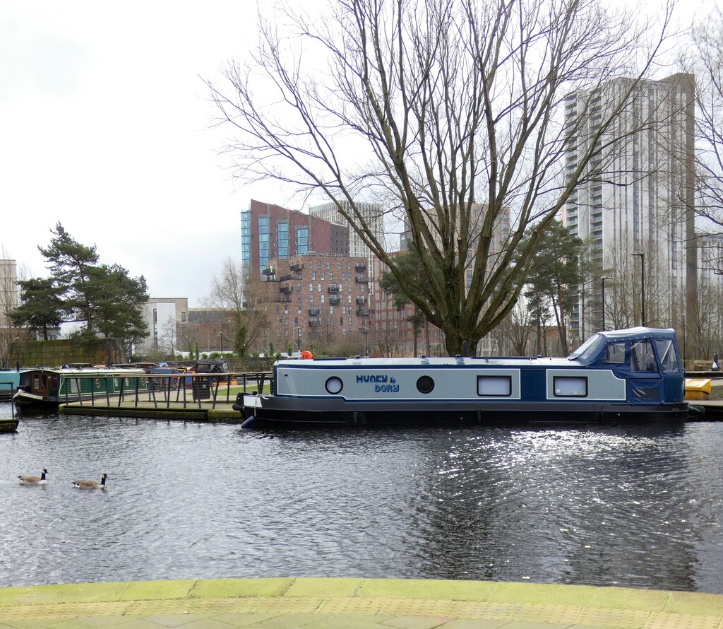 hunky-dory-gerald-england-geograph-britain-and-ireland