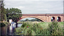 SK5815 : River Soar and viaduct near Mountsorrel in Leicestershire by Roger  D Kidd