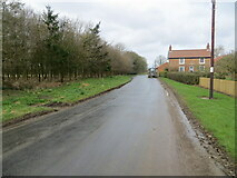 TA1541 : Hull Road at Park Farm, Rise by Peter Wood