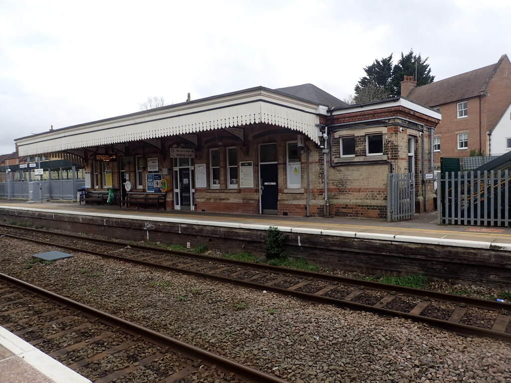 Moreton-in-Marsh station © Marathon :: Geograph Britain and Ireland