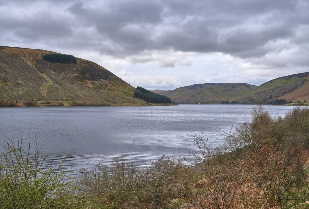 St Mary's Loch © Anthony O'Neil :: Geograph Britain and Ireland