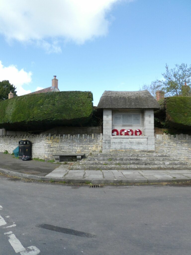 War memorial, Drayton © David Smith :: Geograph Britain and Ireland