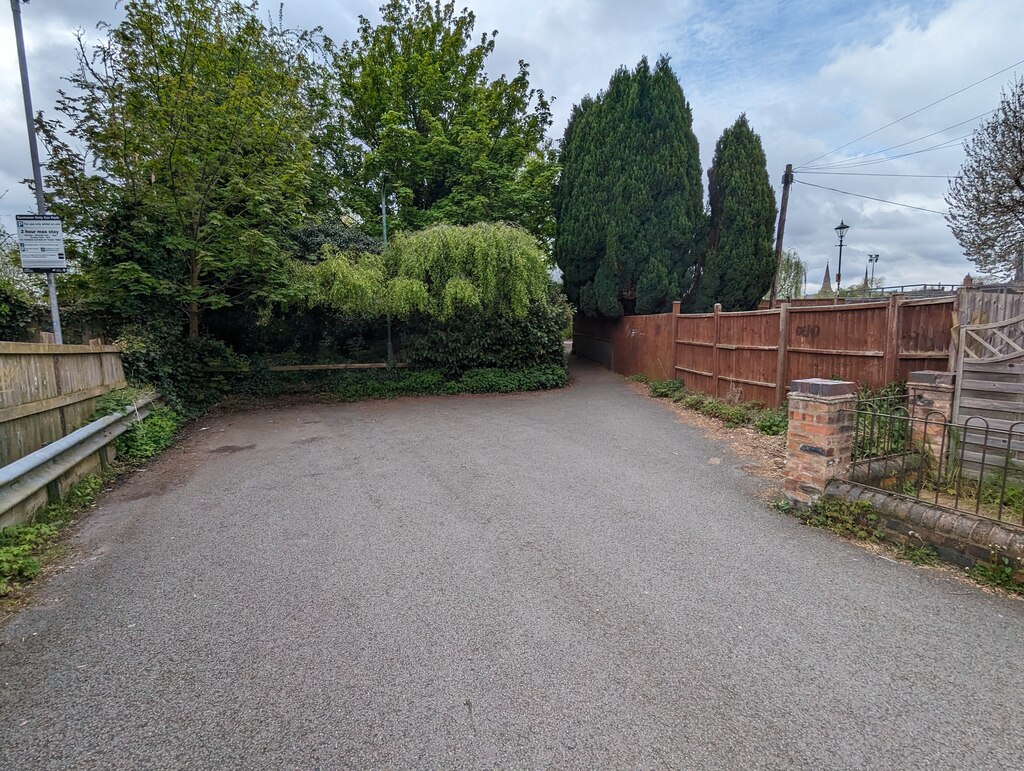 The end of Brook Road © TCExplorer :: Geograph Britain and Ireland