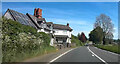 Kingsdown Cottage off A483 north of Fron