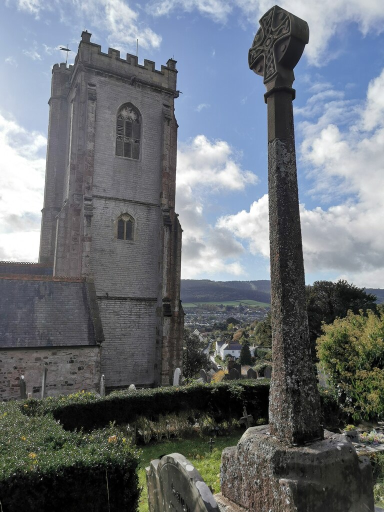 Minehead : St Michael's Church Grounds © Lewis Clarke :: Geograph ...