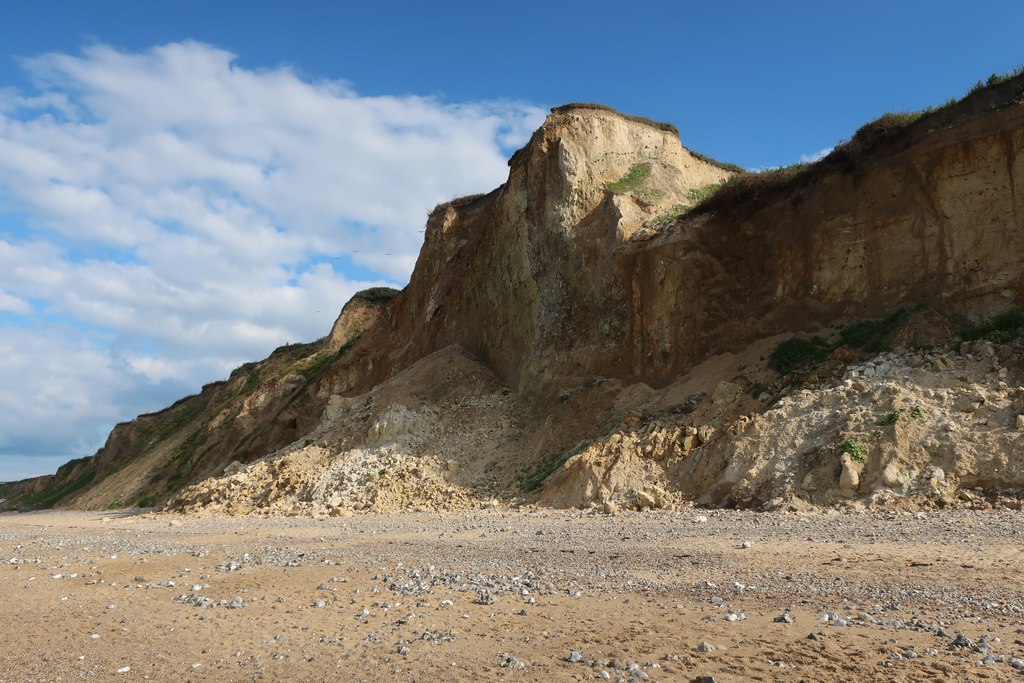 Cliffs at East Runton © Hugh Venables :: Geograph Britain and Ireland