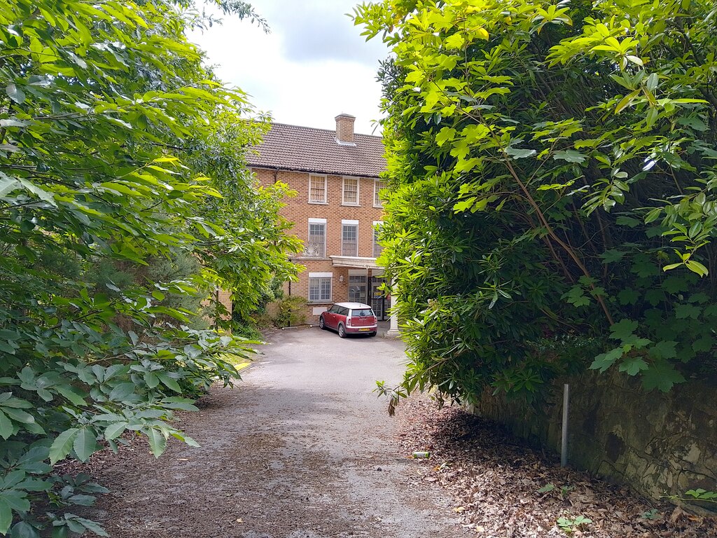 Abercorn House, Fernhill Road © Oscar Taylor :: Geograph Britain and ...