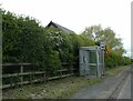 Bus shelter on A41, Milton Green