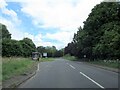 The A361 north approaching the A4 at Beckhampton