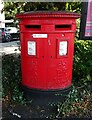 Double aperture Elizabeth II postbox, Princess Street, Knutsford