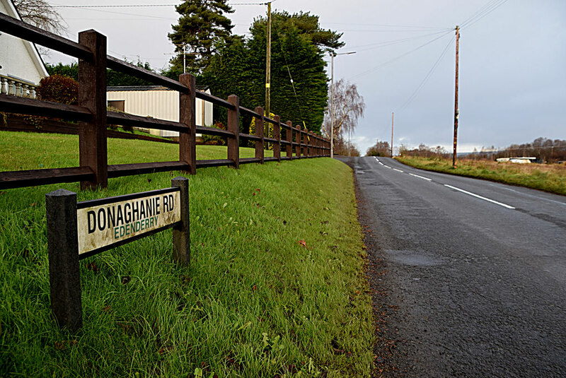 Donaghanie Road, Edenderry © Kenneth Allen :: Geograph Britain and Ireland