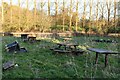 Yalding: Outdoor relaxation area