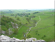 SD8964 : View from top of Malham Cove by Martin Rankin