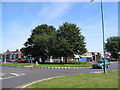 Cottingham Road, Roundabout