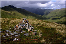 NH0714 : Summit cairn Am Bathach by Peter Trant