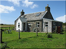 NR3795 : Sgreadan Cottage, Upper Kilchattan by Tony Kinghorn