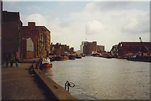 TA1028 : River Hull Looking North by mickie collins