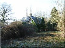 SU9073 : Derelict house at Chawridge Manor Farm by Andrew Smith