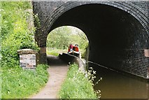 SJ5243 : Llangollen Canal - Grindley Brook Railway Bridge by Pierre Terre
