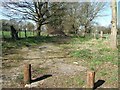 Footpath to Broadfield Road