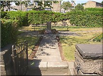 SE1228 : Garden of Remembrance, Shelf by Humphrey Bolton