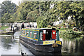 Narrowboat leaving Twyford Lock