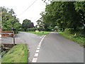 Junction of Sincox Lane and Saucelands Lane