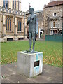 TL8564 : Statue of King Edmund by Keith Evans