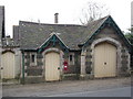 Stanbridge House and postbox