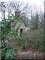 Disused Gatehouse at Baynard