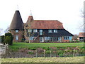 Converted Oast House, by Hancox, Woodmans Green