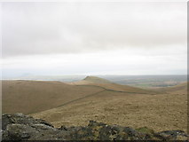 SH4047 : The summit plateau of Gyrn Goch by Eric Jones