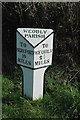 Milepost near Devereux Wootton