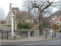 SU4918 : St Thomas Church and War Memorial, Fair Oak Square. by Rob Byrne