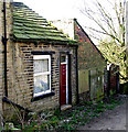 House at top of Bridleway to Black Carr Woods