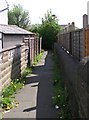 Footpath leading from Bradford Road to the Ederoyd Estate