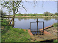 Sluice gate and pond