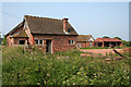 Ruined farmhouse at Knowleswood