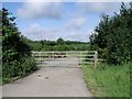 Footpath 2543 enters the fields off London Road