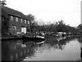 Narrow boats at Stoke Bruerne