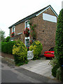 Tichbourne Cottage, Petlands Gardens